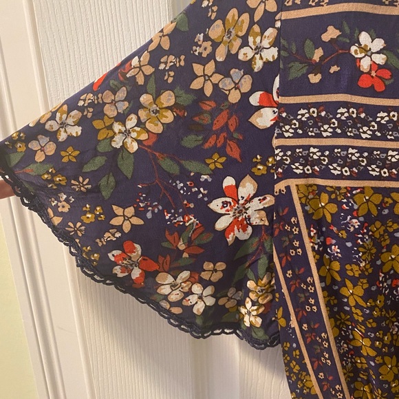 Aly Daly High-Low Dress for Fall - Picture 6 of 7